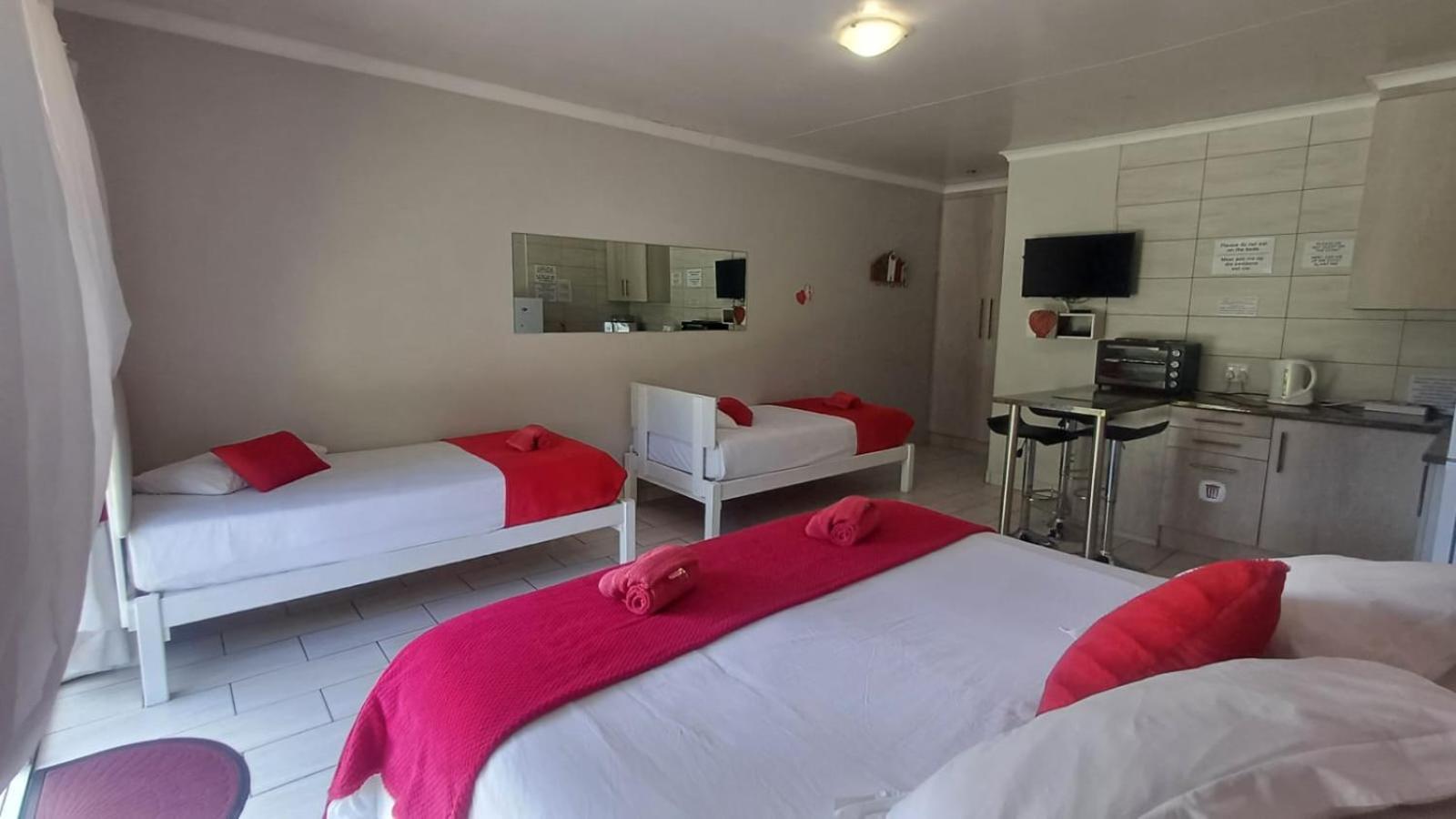 Ceelee'S Place Bloemfontein Exteriör bild